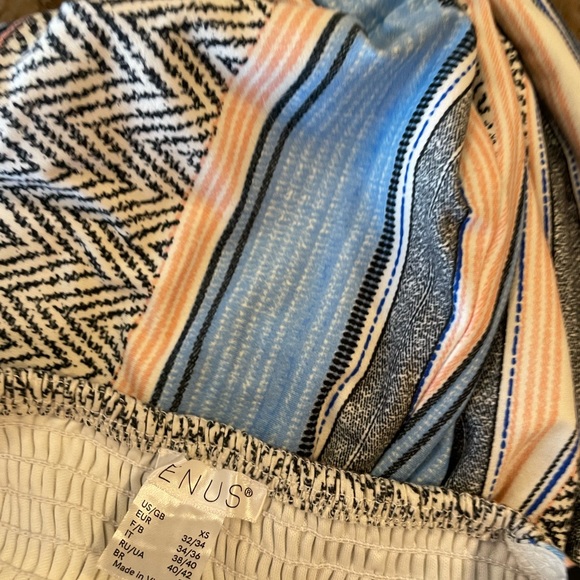 Venus XS fits small too with up to D cup halter jumpsuit EUC with pockets - Picture 8 of 14